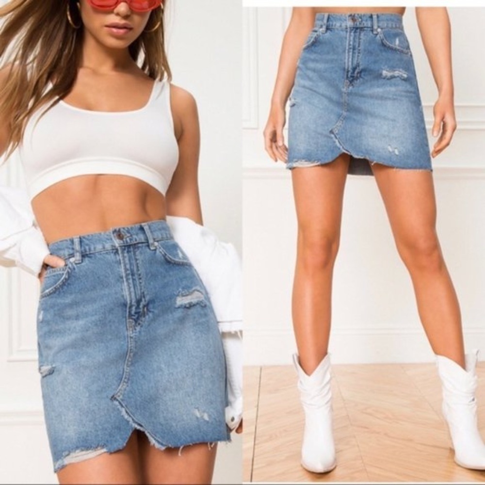 3/$25 Free People Midstone Distressed Denim Mini Skirt